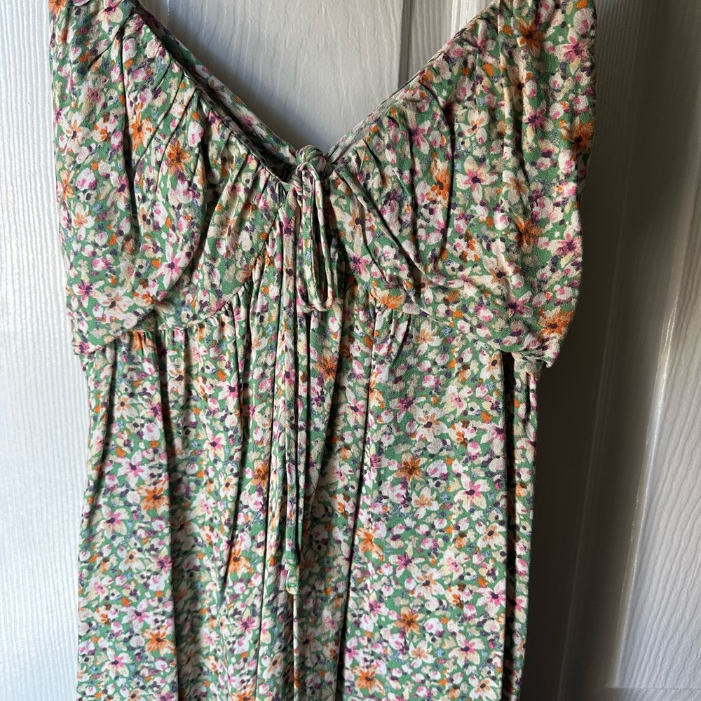 Floral V-Neck Dress with tie back